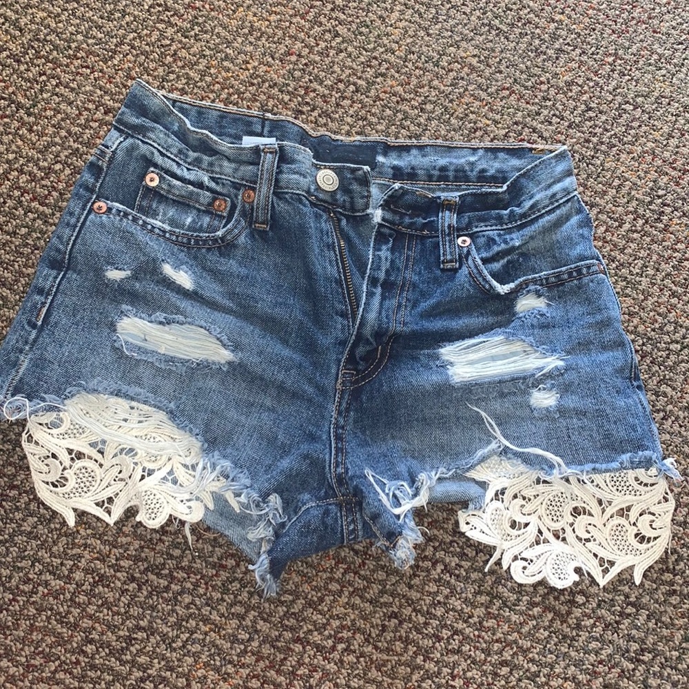 the CUTEST jean shorts!